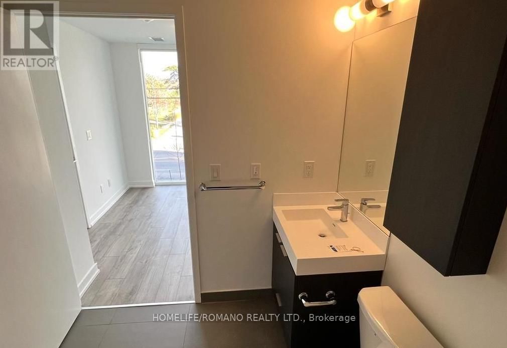 203 - 3100 KEELE STREET Image 10
