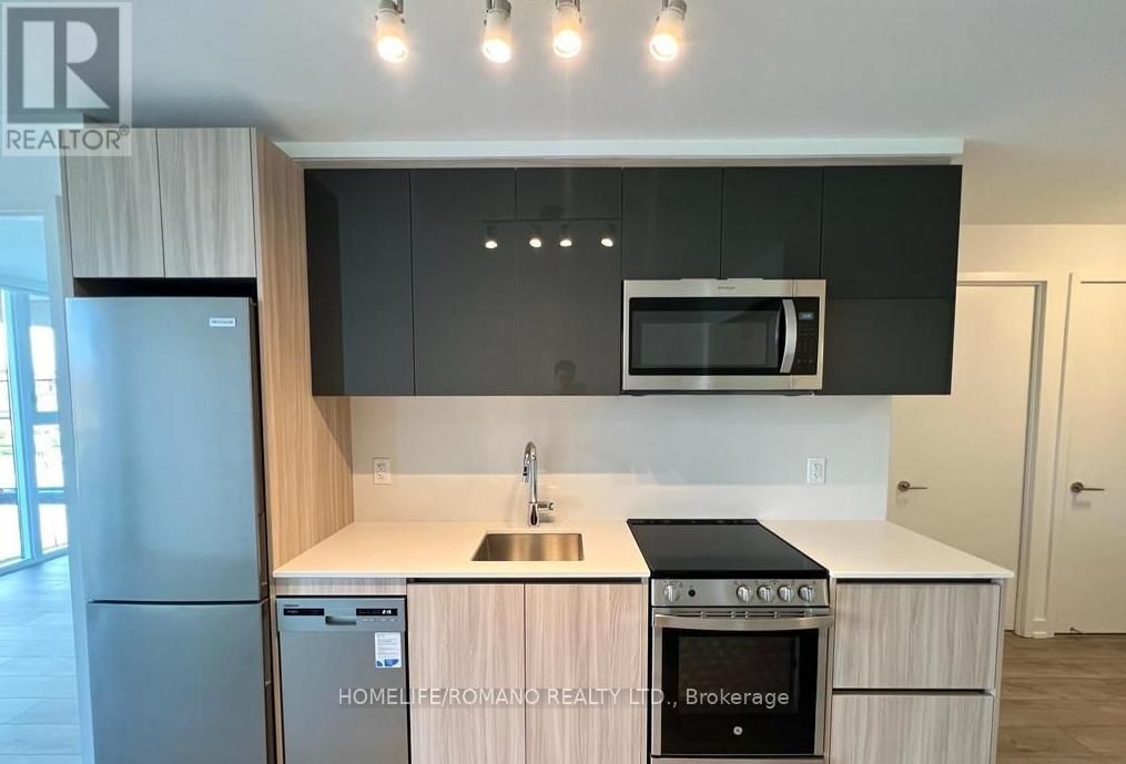 203 - 3100 KEELE STREET Image 2
