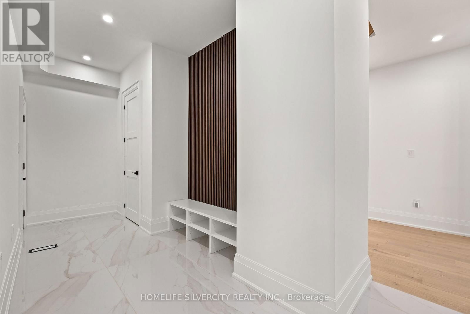 1610 KENMUIR AVENUE Image 12