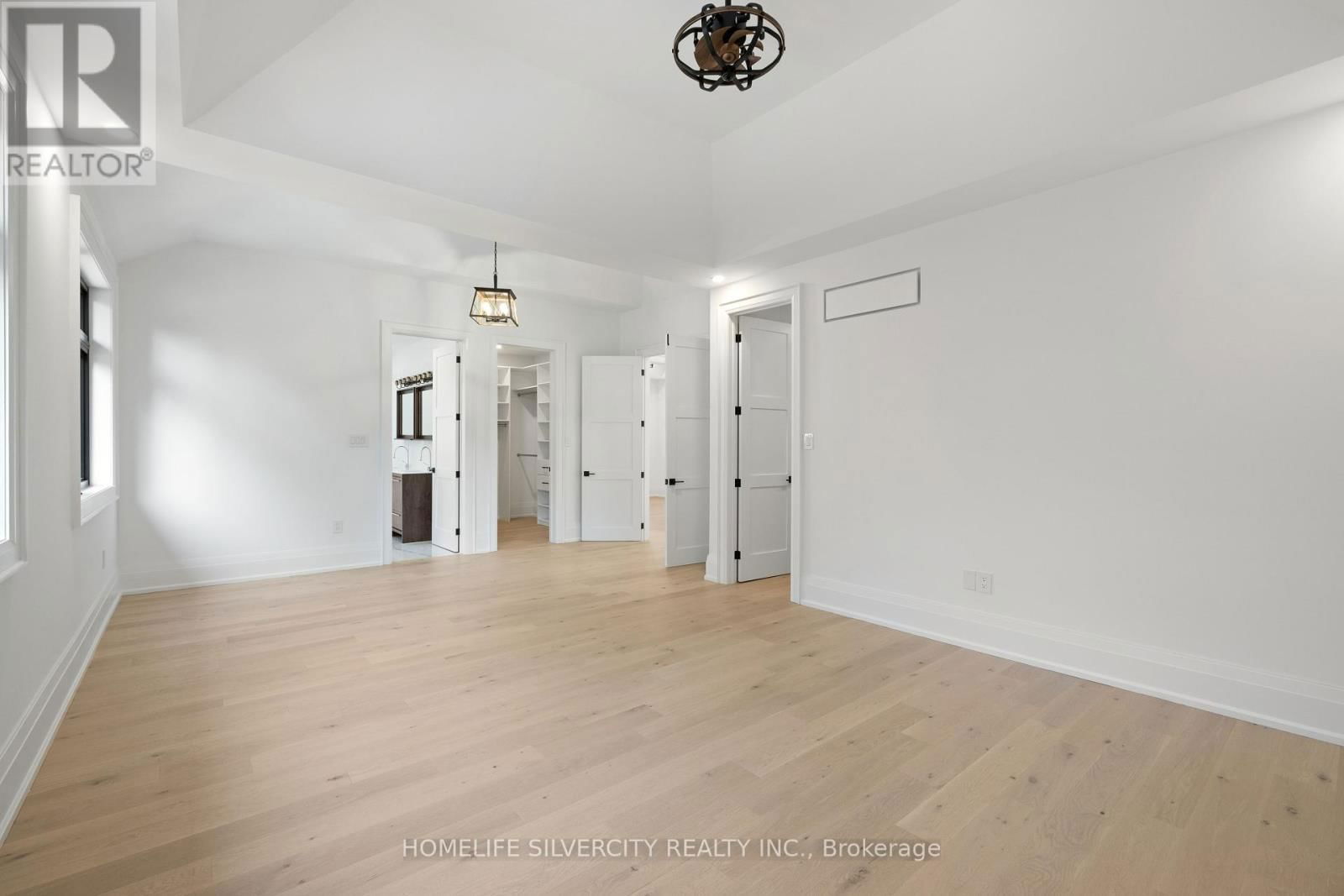 1610 KENMUIR AVENUE Image 24