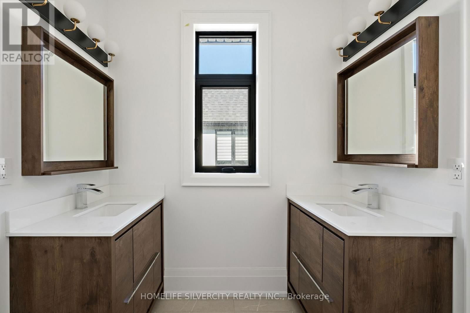 1610 KENMUIR AVENUE Image 29