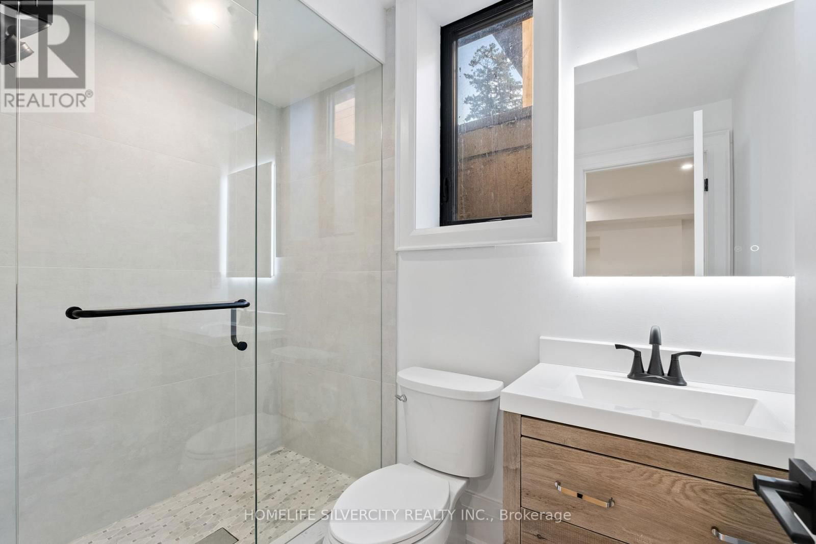 1610 KENMUIR AVENUE Image 38