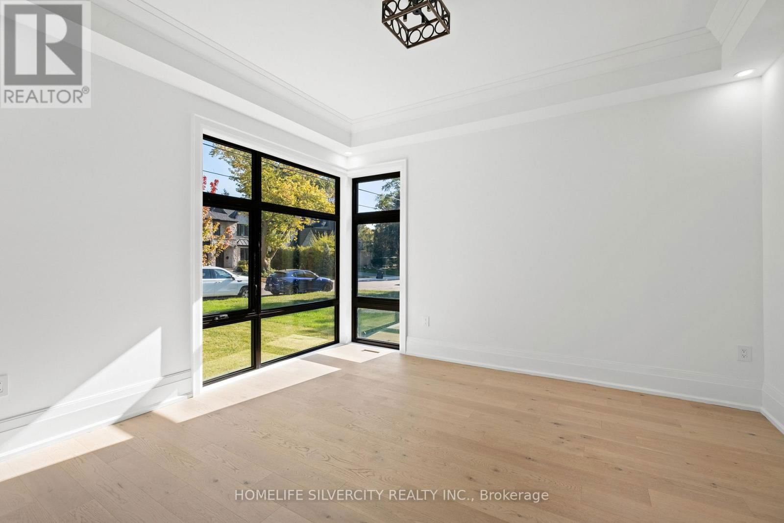 1610 KENMUIR AVENUE Image 7