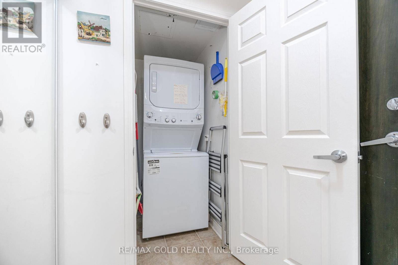 1102 - 388 PRINCE OF WALES DRIVE Image 19