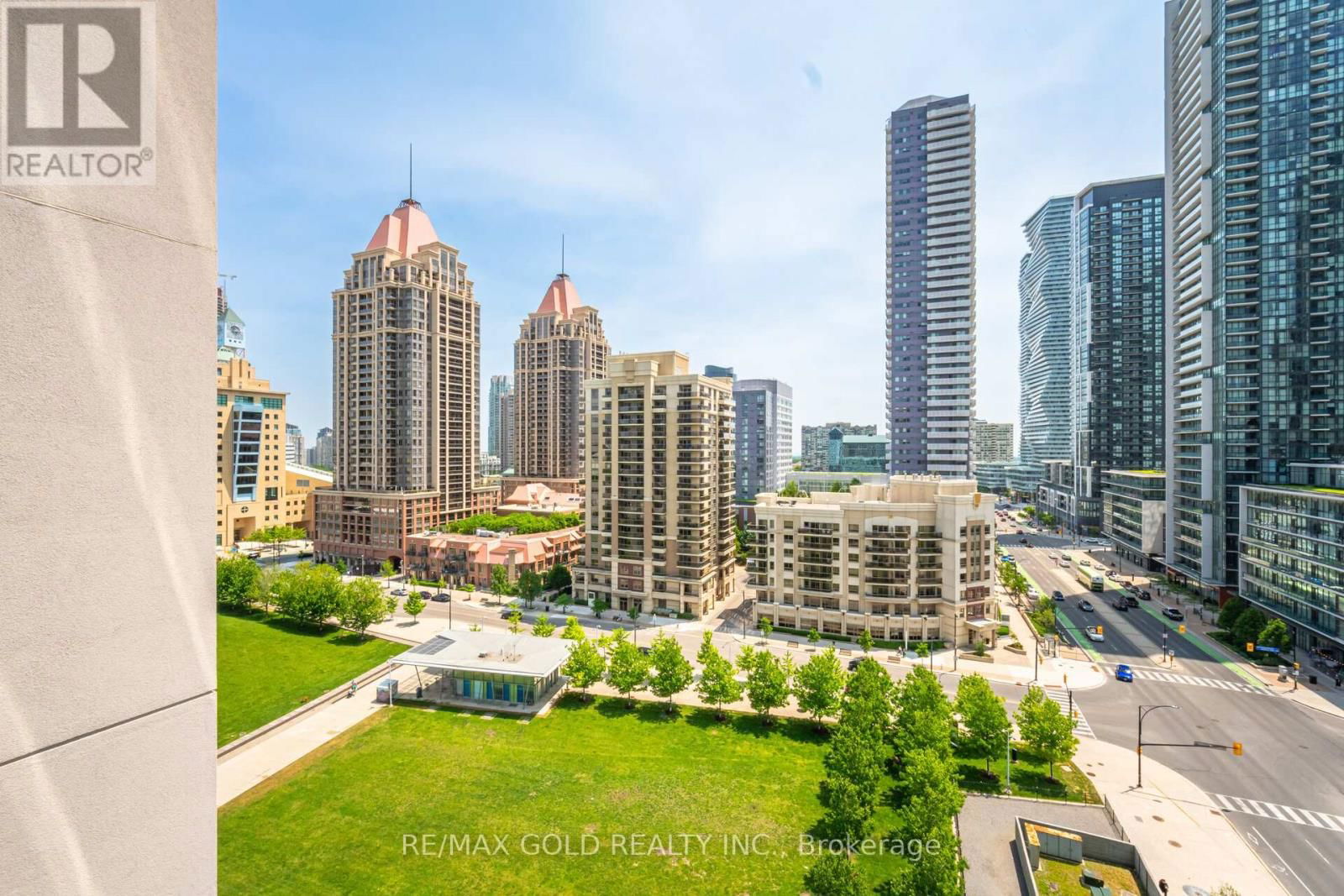 1102 - 388 PRINCE OF WALES DRIVE Image 23
