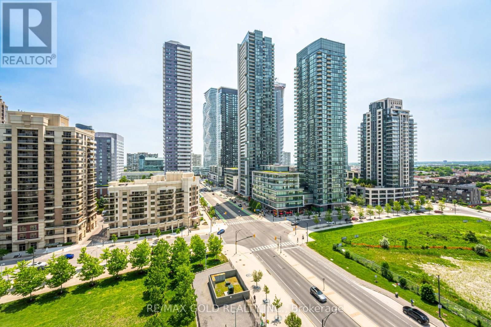 1102 - 388 PRINCE OF WALES DRIVE Image 24