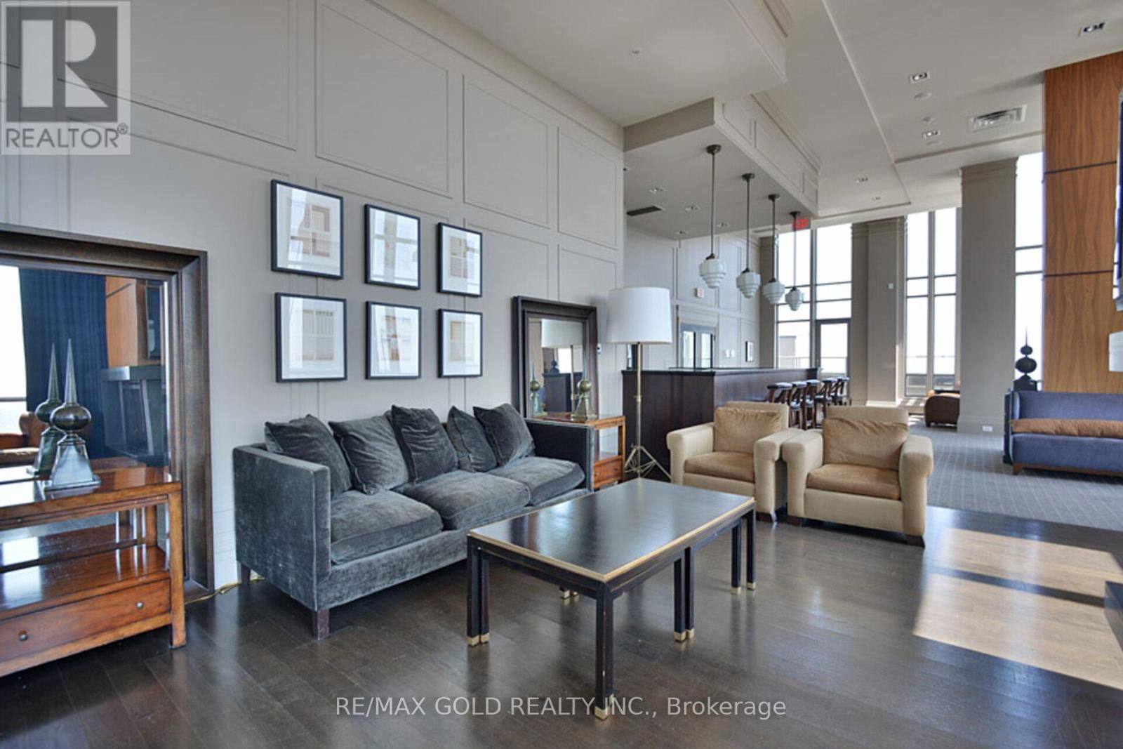 1102 - 388 PRINCE OF WALES DRIVE Image 30
