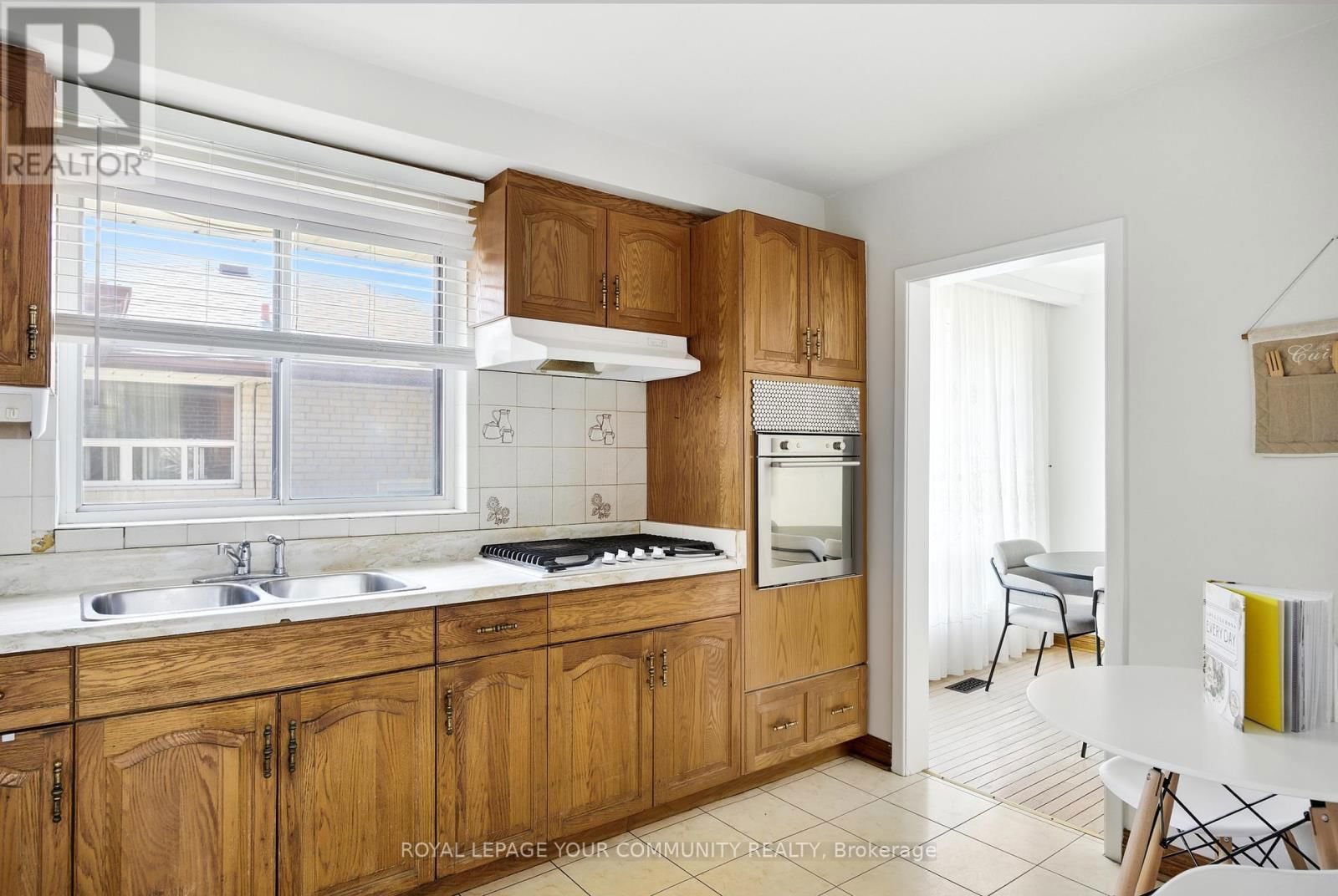 19 ACME CRESCENT Image 10