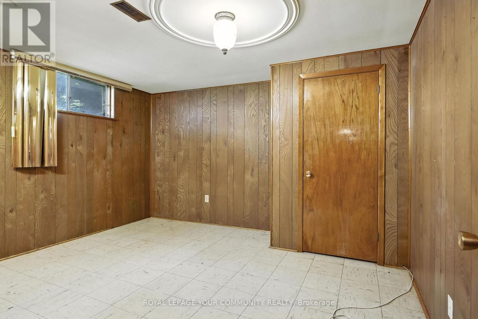 19 ACME CRESCENT Image 22