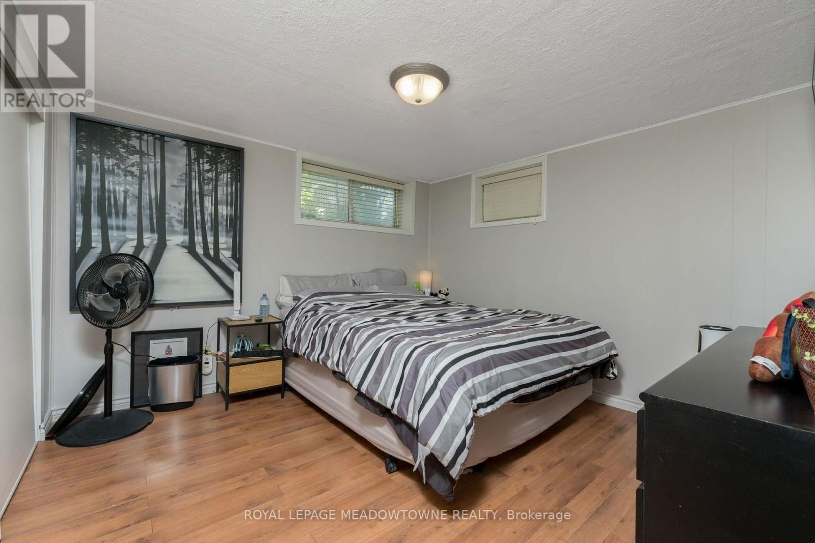 30 LESBURY AVENUE Image 26