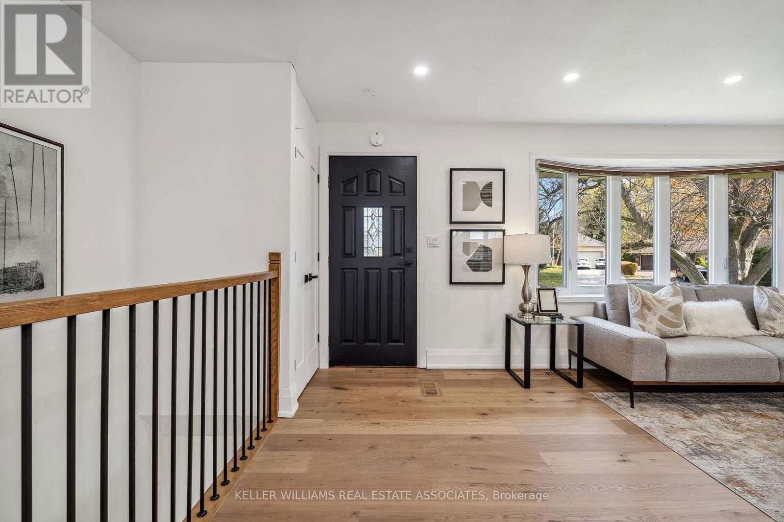 20 SUBURBAN DRIVE Image 3