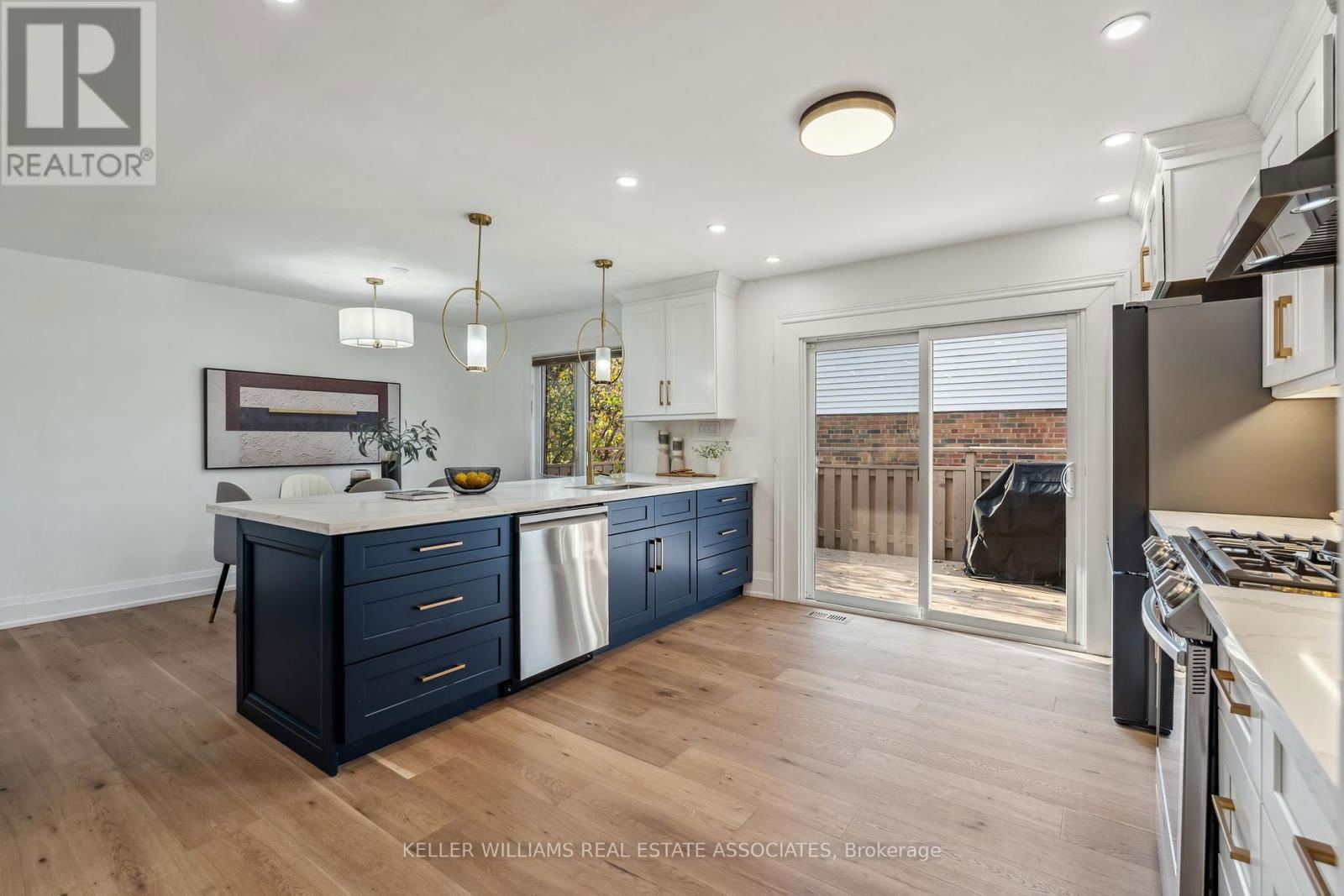 20 SUBURBAN DRIVE Image 7