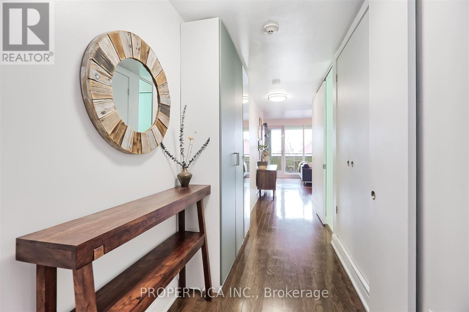 303 - 25 RITCHIE AVENUE Image 9