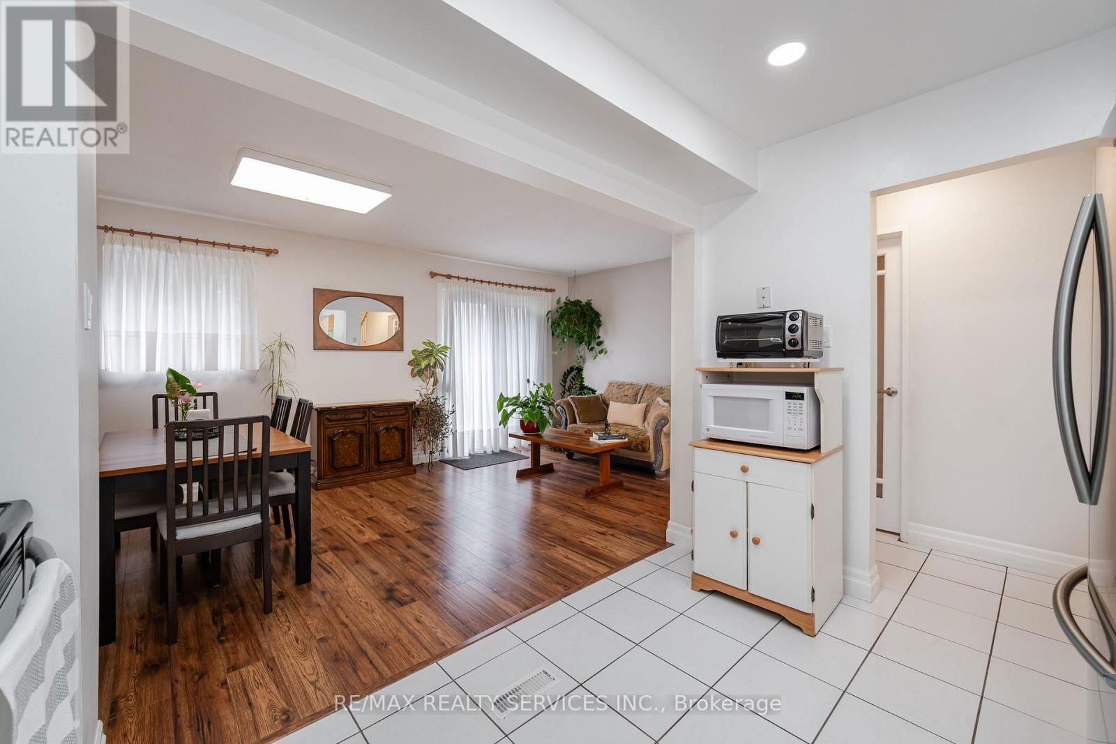 54 TARA PARK CRESCENT Image 13