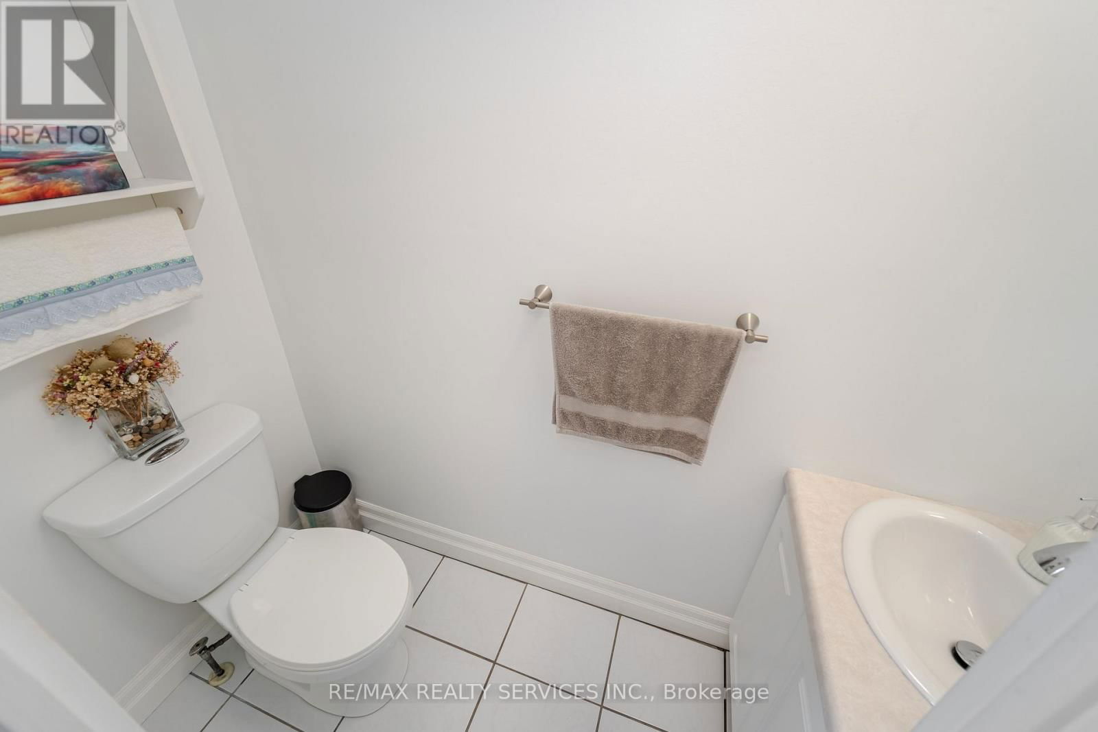 54 TARA PARK CRESCENT Image 16
