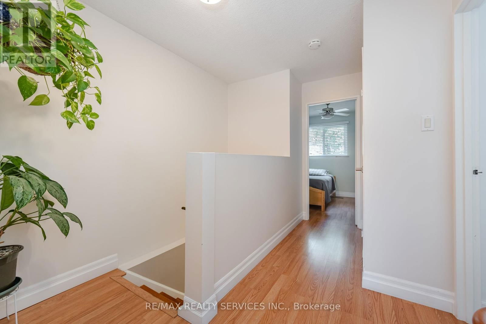 54 TARA PARK CRESCENT Image 18