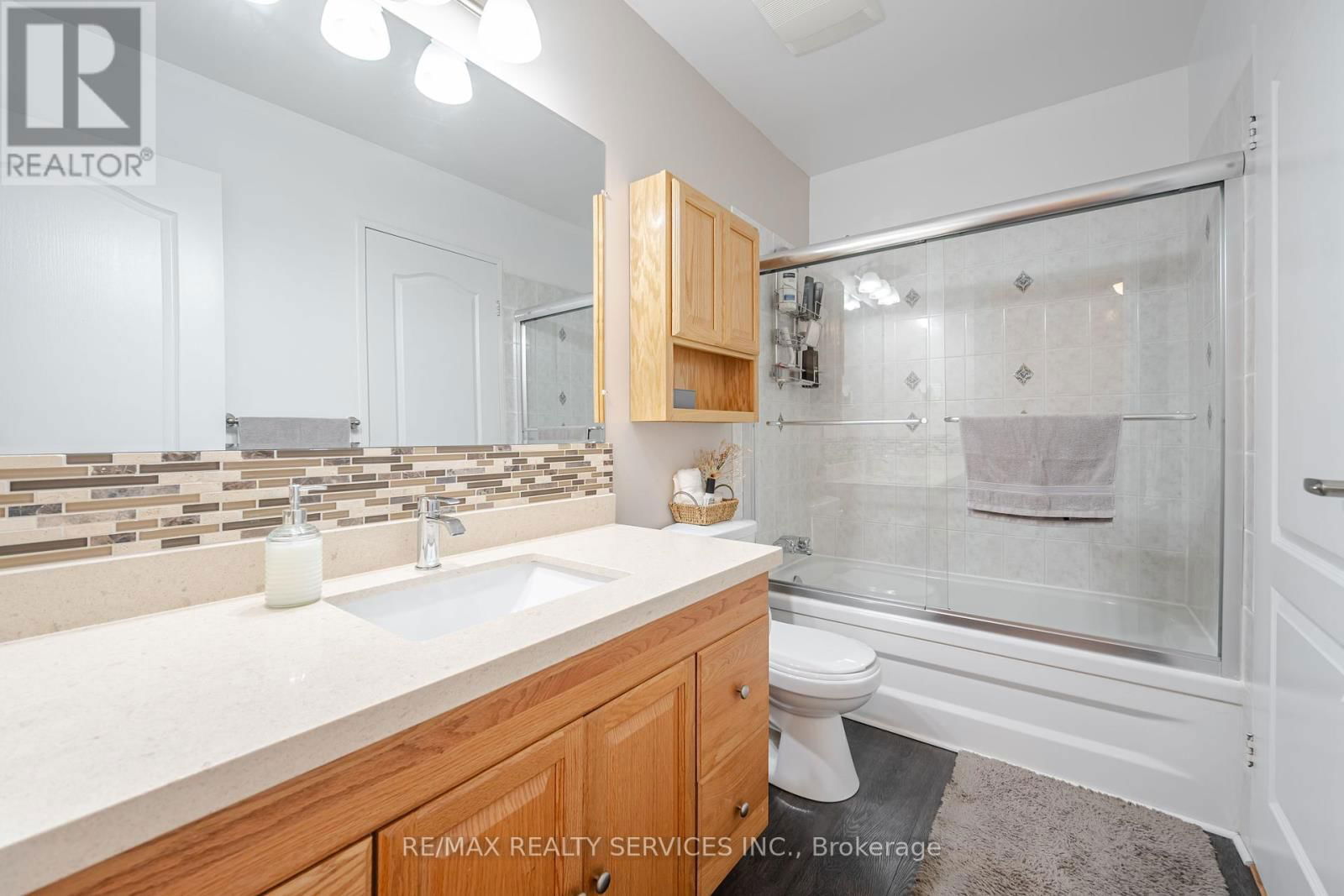 54 TARA PARK CRESCENT Image 23