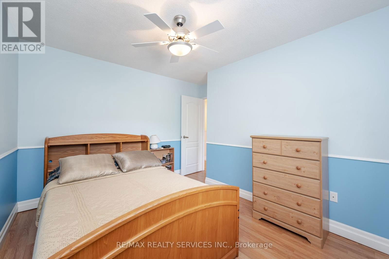 54 TARA PARK CRESCENT Image 26