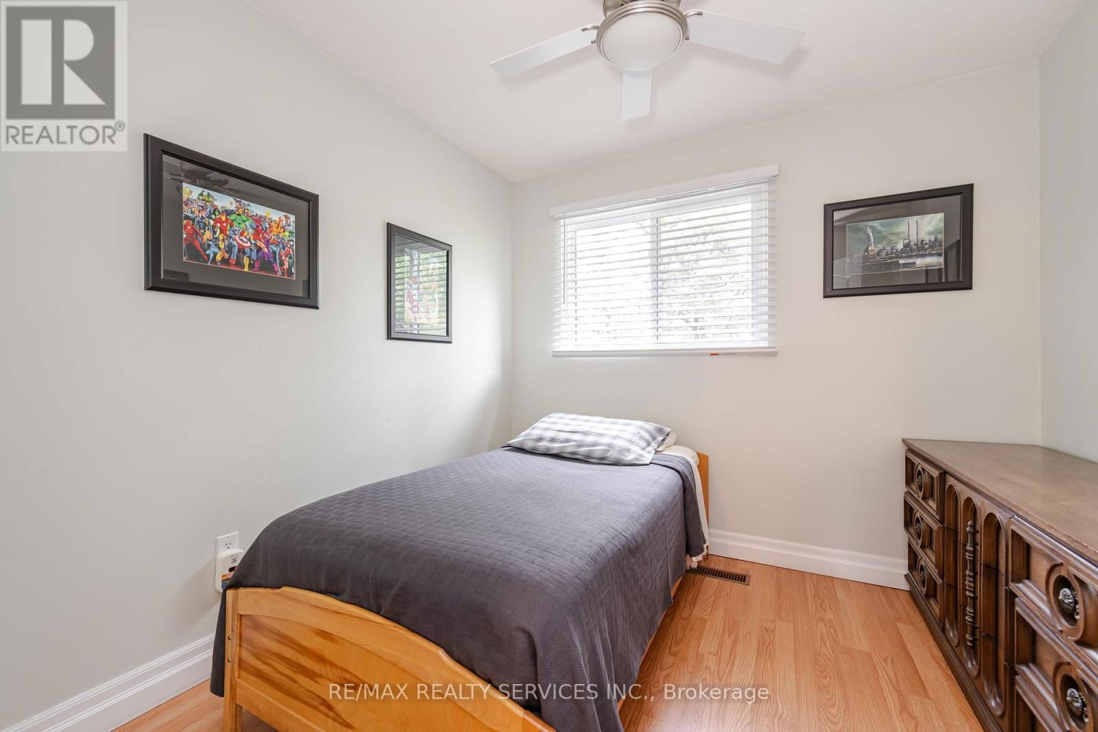 54 TARA PARK CRESCENT Image 27