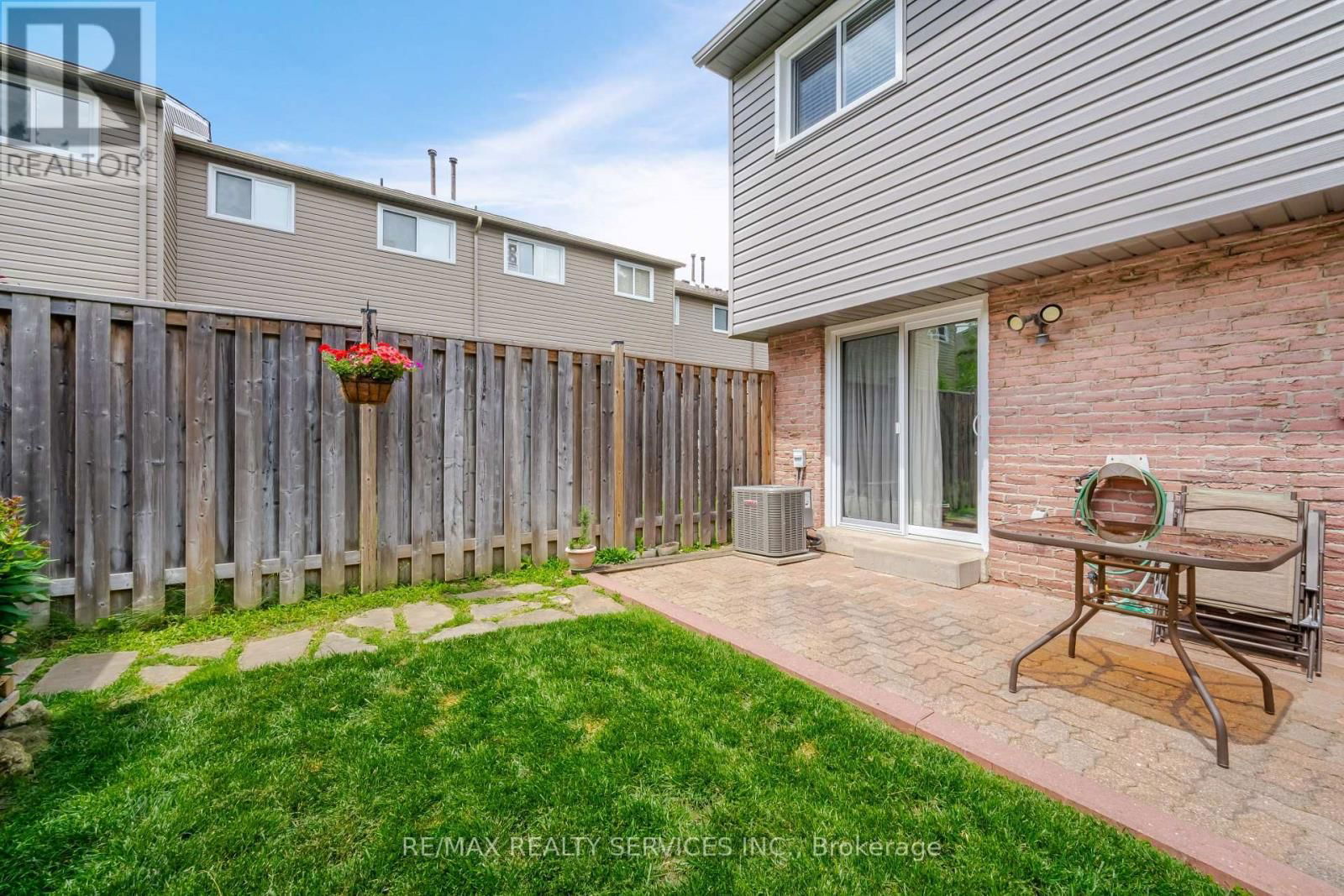 54 TARA PARK CRESCENT Image 37