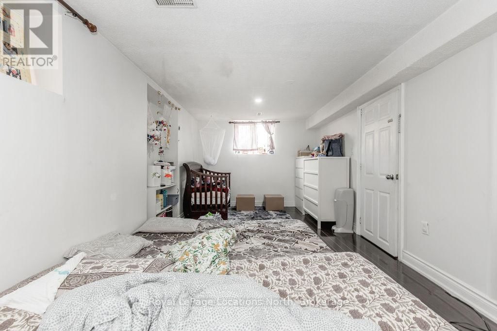 120 CANDY CRESCENT Image 31