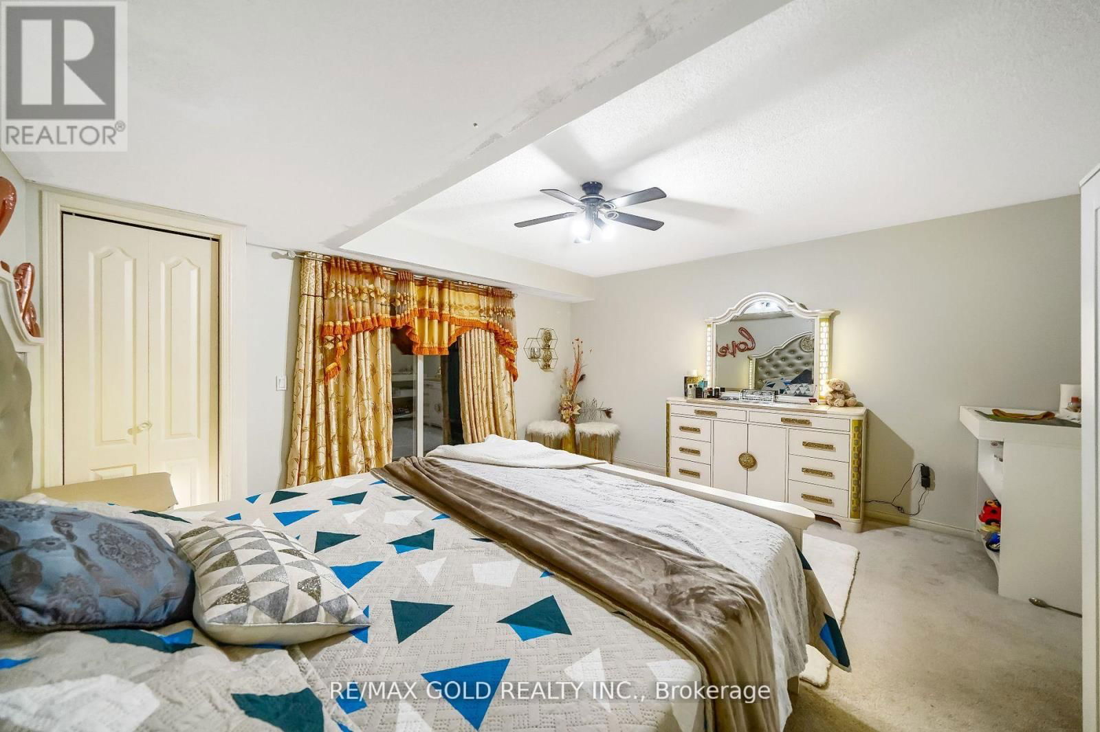 33 - 5055 HEATHERLEIGH AVENUE Image 30