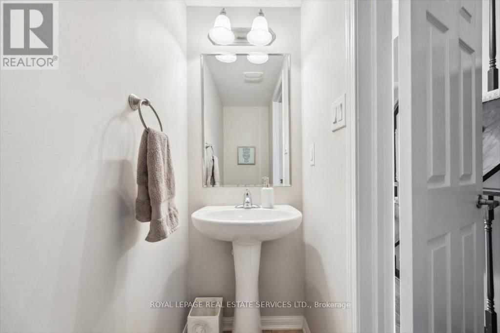 922 BRASSARD CIRCLE Image 17