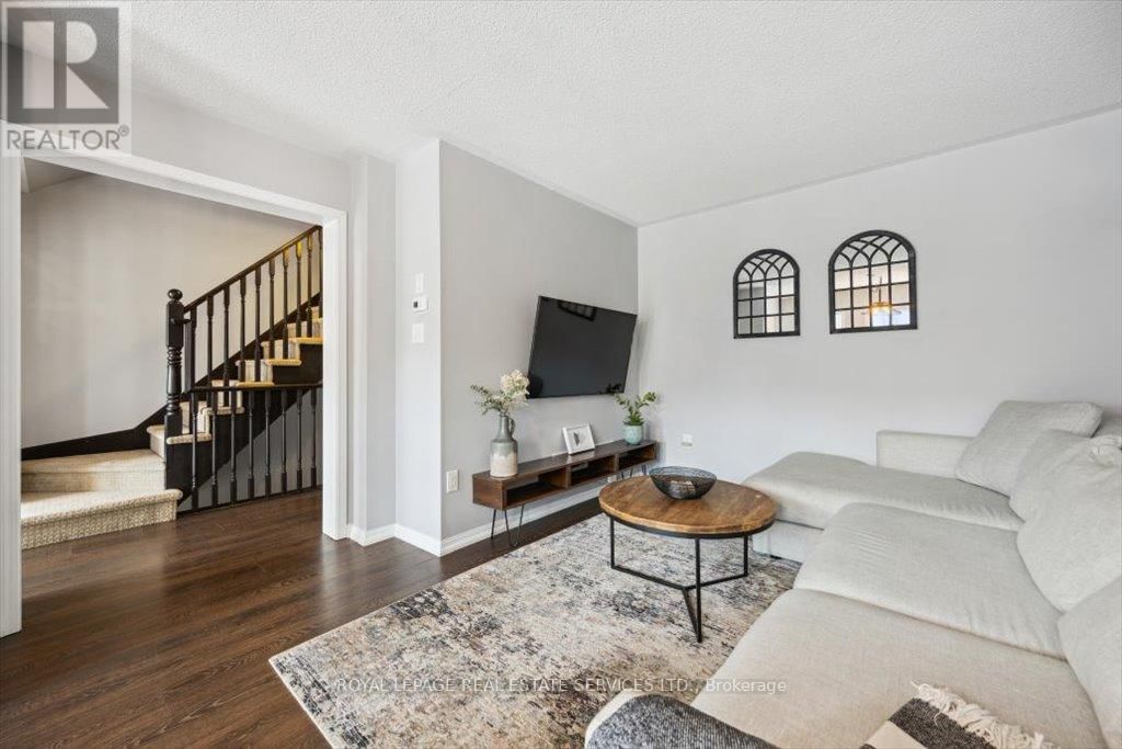 922 BRASSARD CIRCLE Image 8