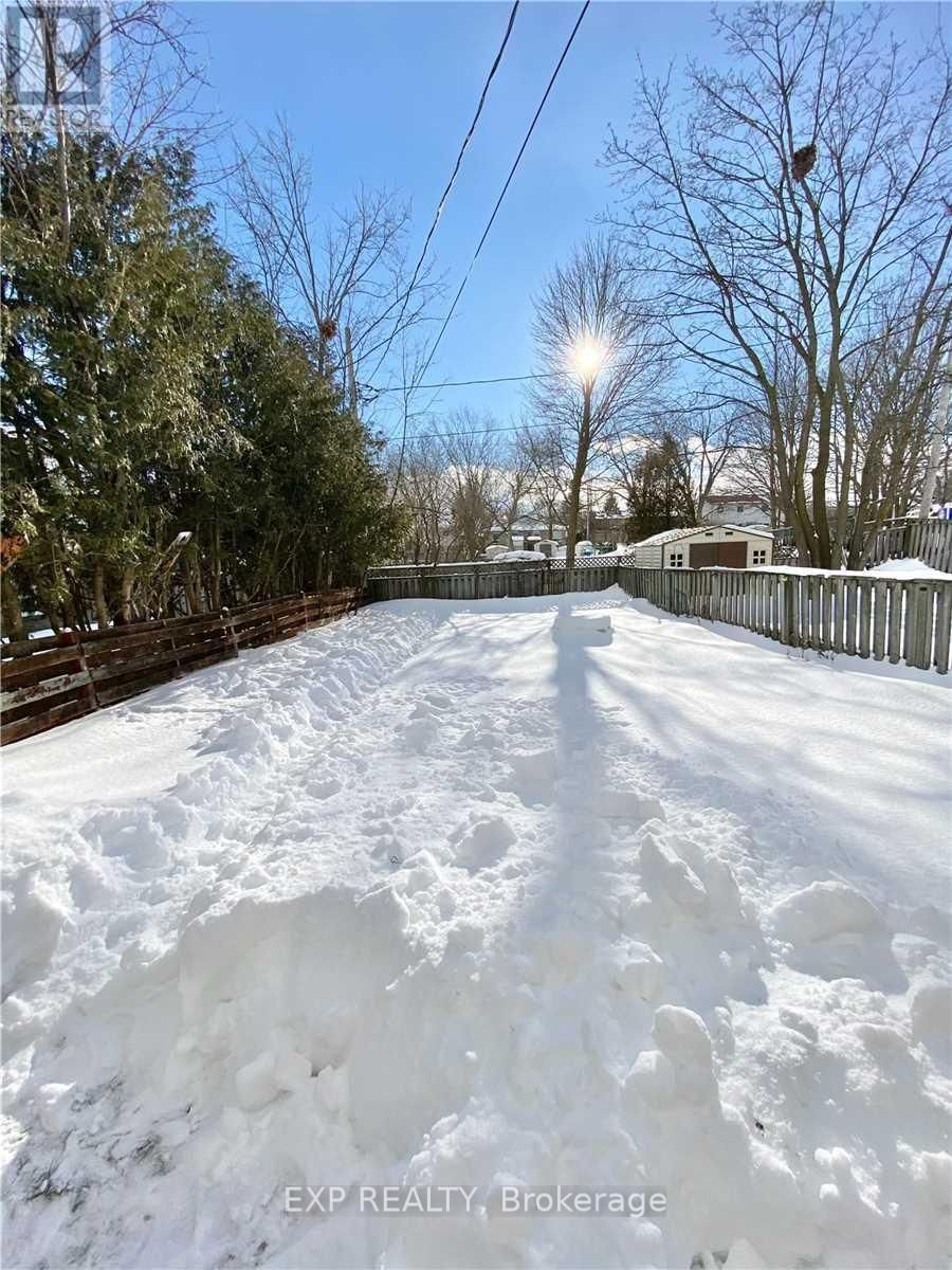 42 MARION STREET WEST Image 9