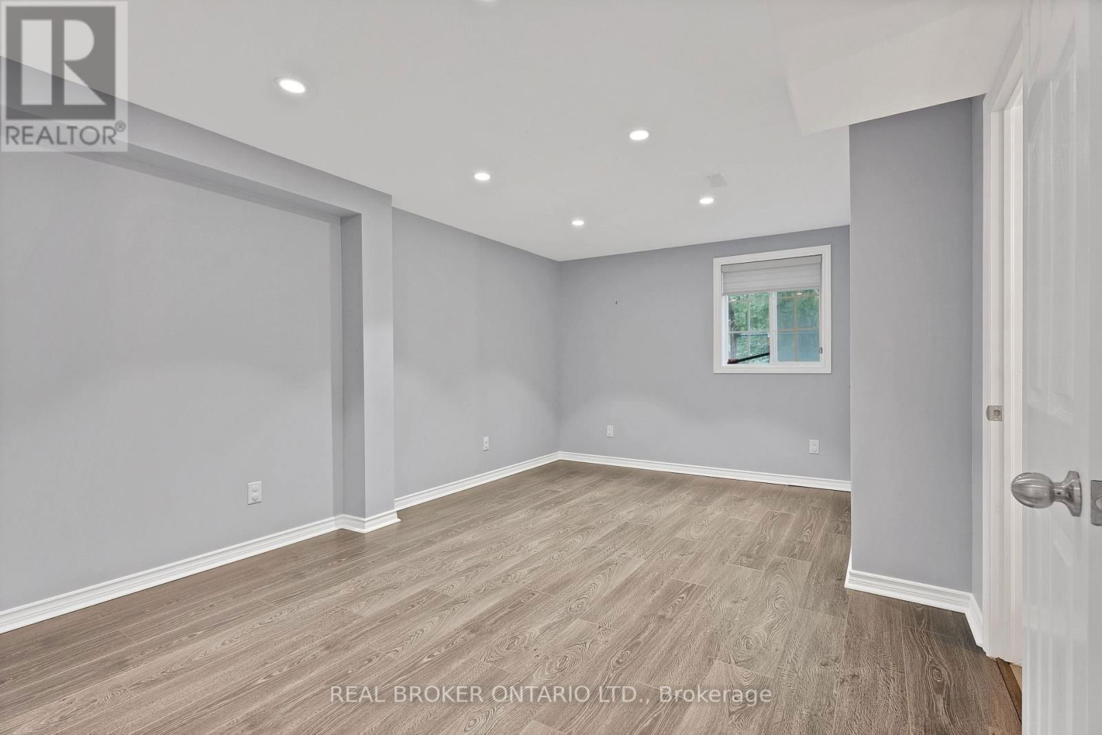 152 - 7360 ZINNIA PLACE Image 11