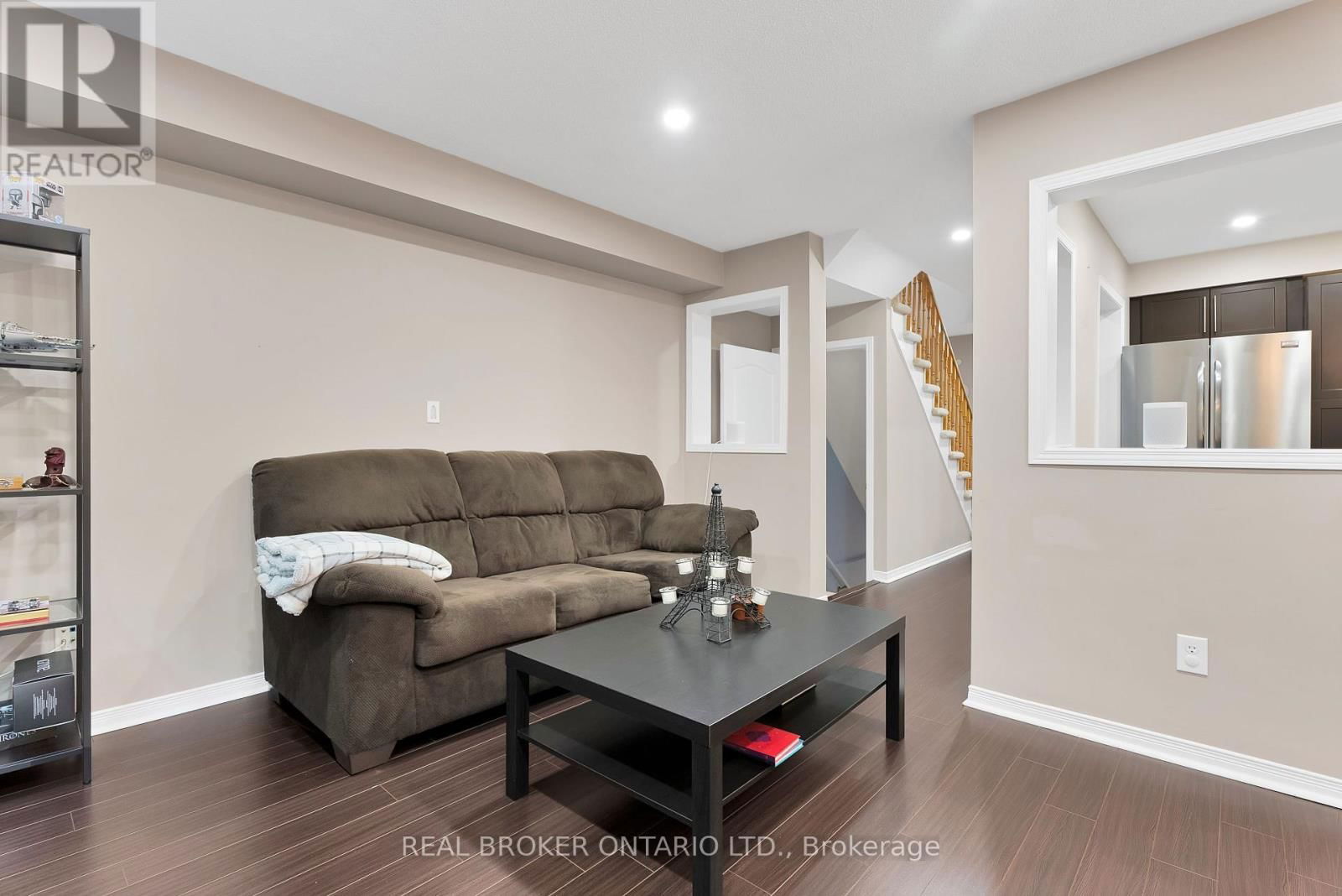 152 - 7360 ZINNIA PLACE Image 30