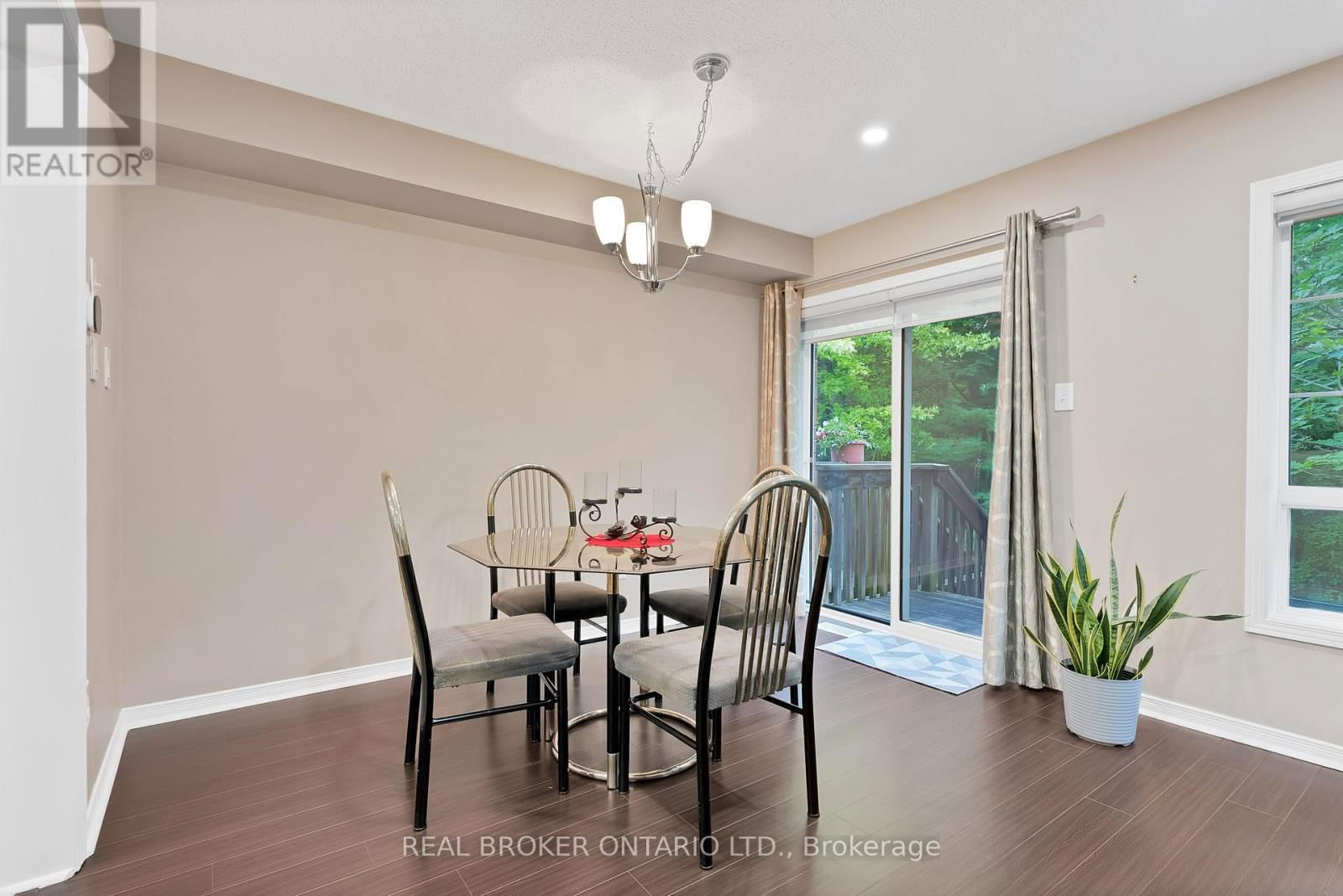152 - 7360 ZINNIA PLACE Image 32