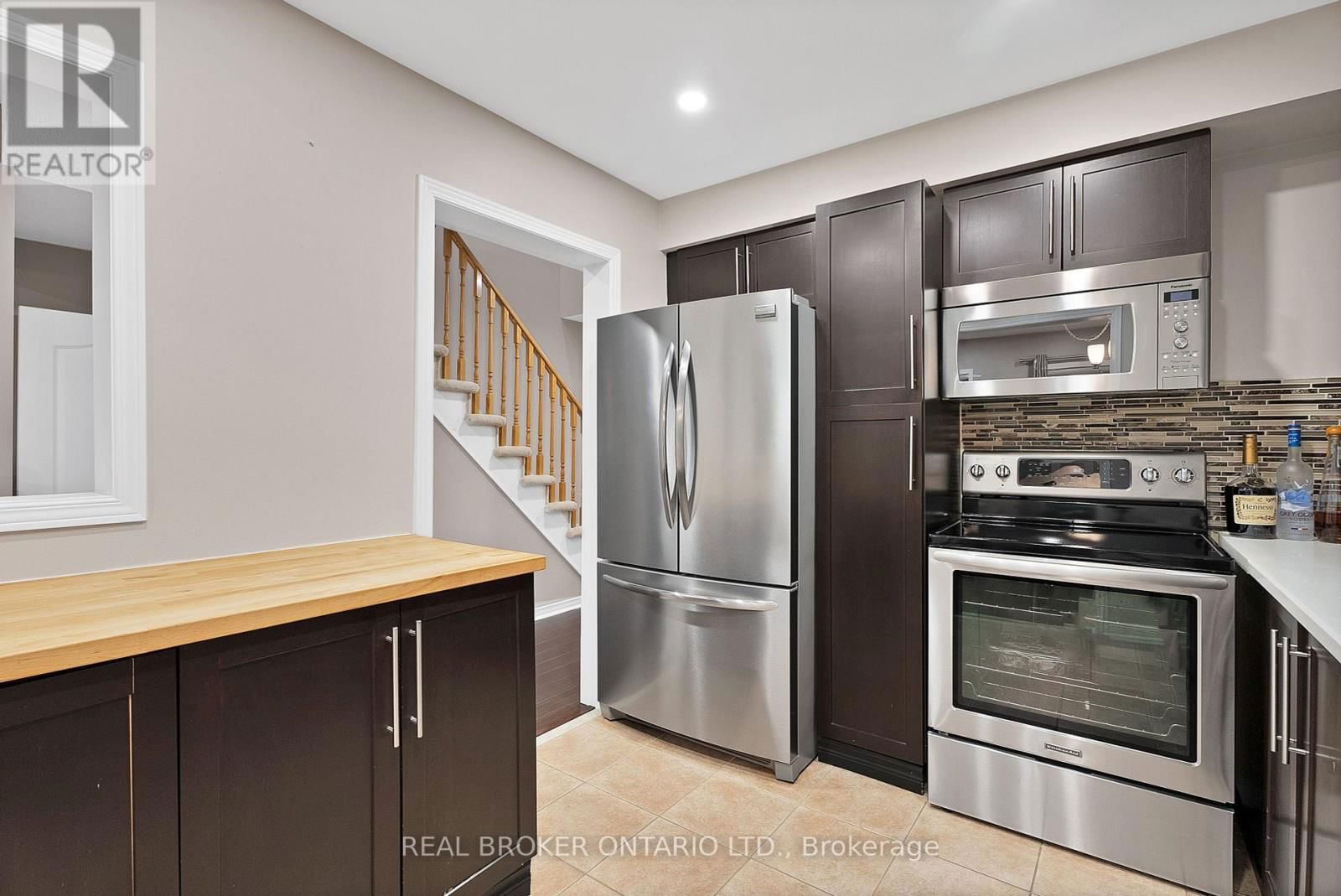 152 - 7360 ZINNIA PLACE Image 33