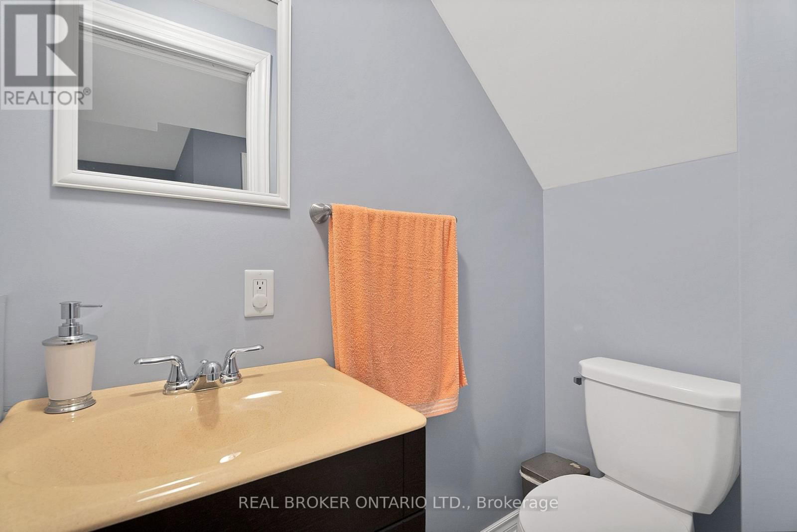 152 - 7360 ZINNIA PLACE Image 7