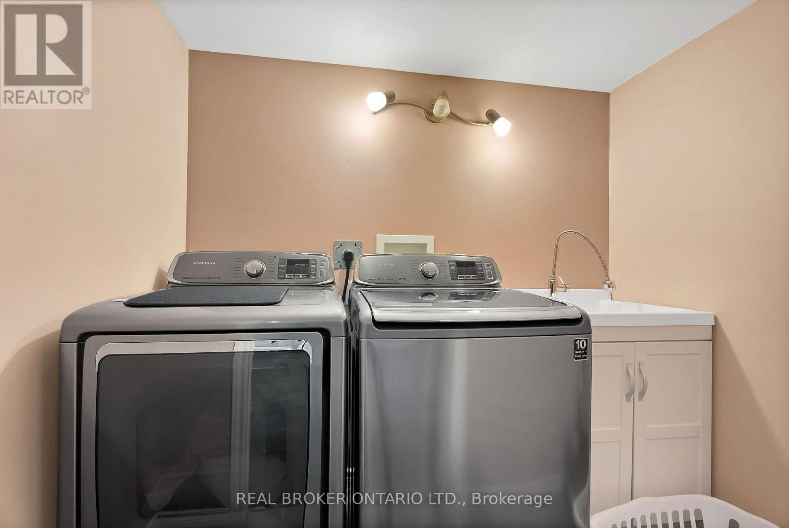 152 - 7360 ZINNIA PLACE Image 8