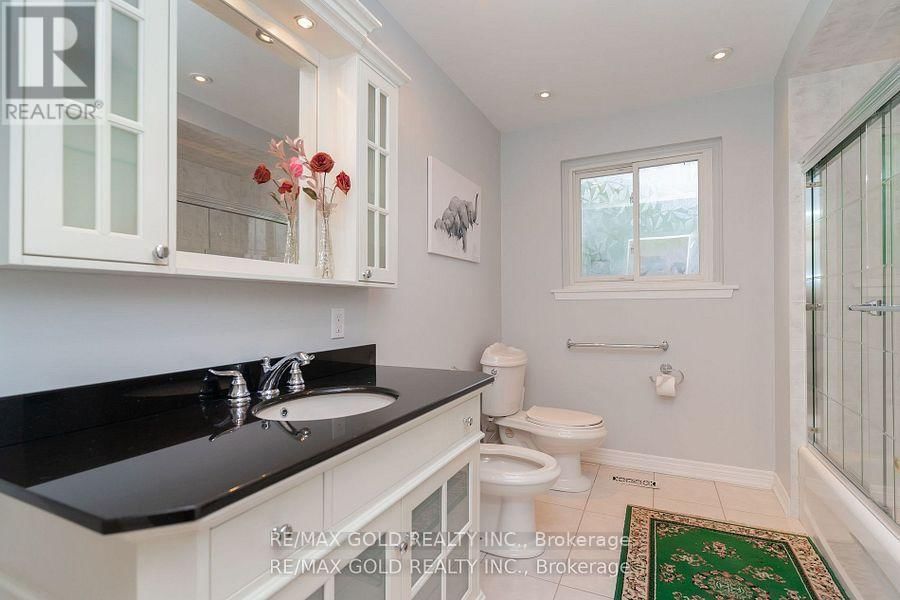 57 CATHCART CRESCENT Image 25