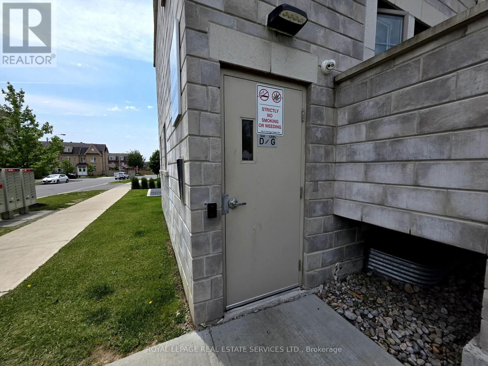 234 - 2355 SHEPPARD AVENUE WEST Image 15