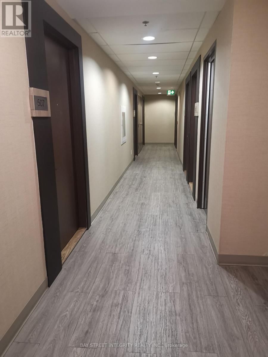 507 - 5001 CORPORATE DRIVE Image 6