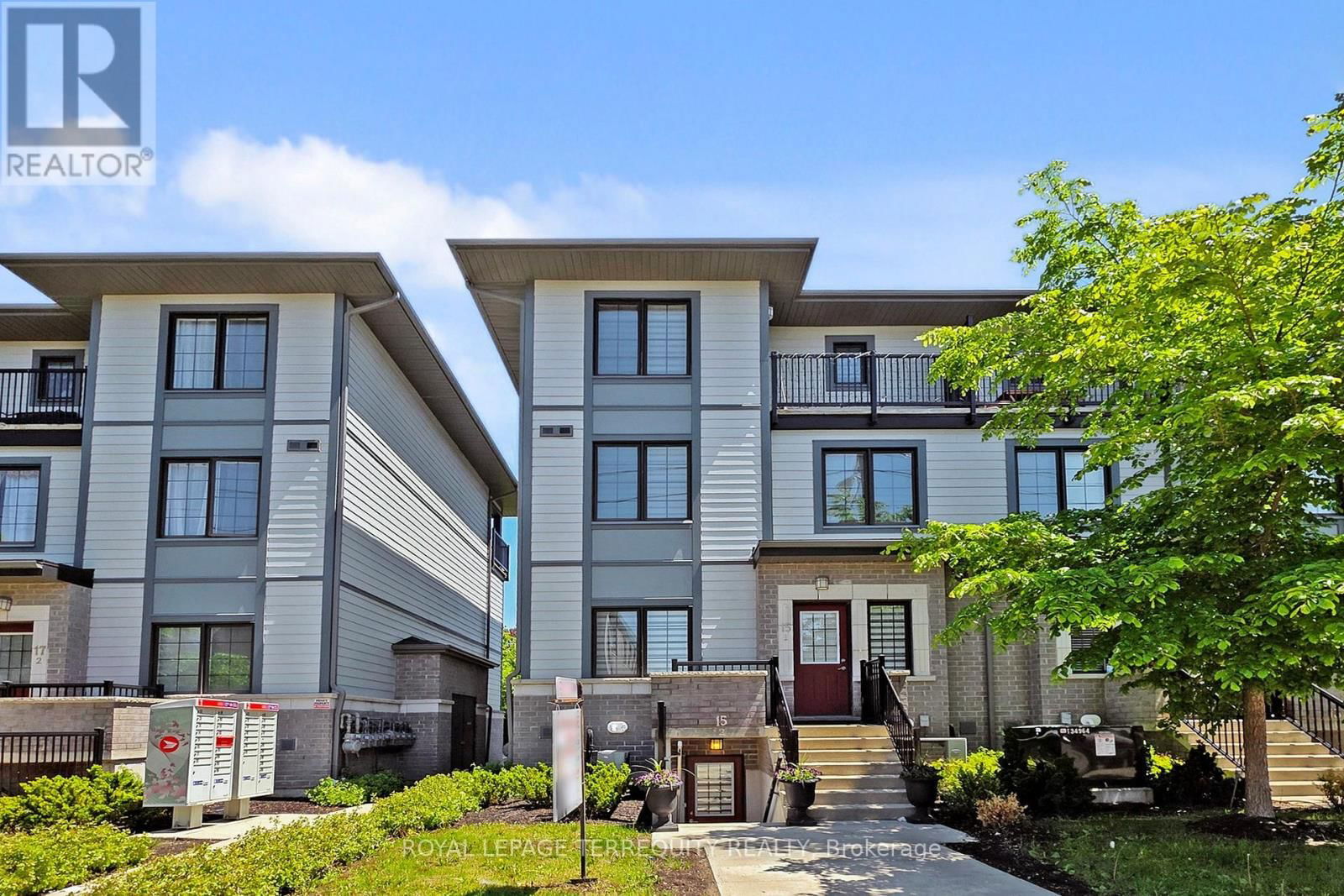2 - 15 FORBES AVENUE Image 1