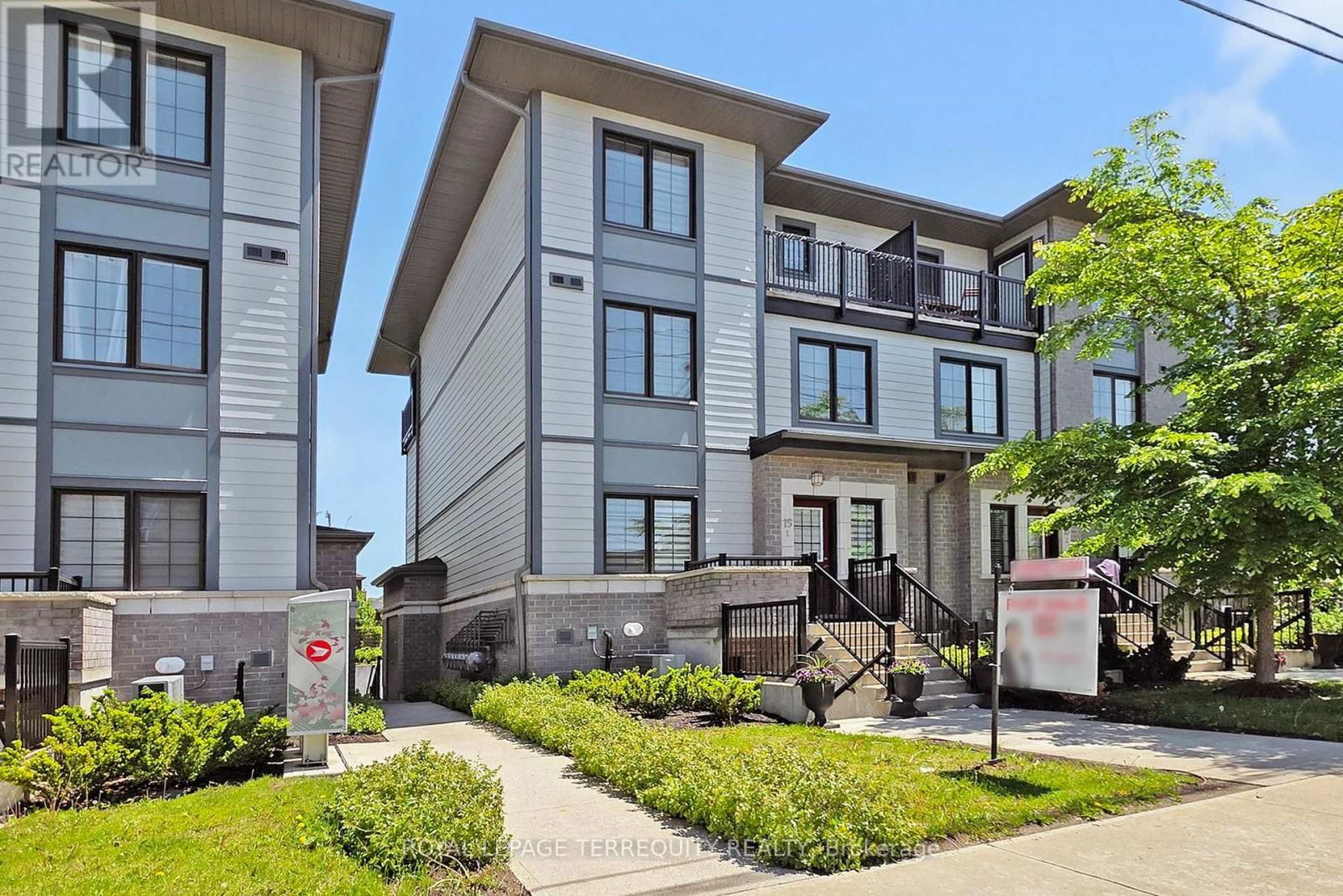 2 - 15 FORBES AVENUE Image 2