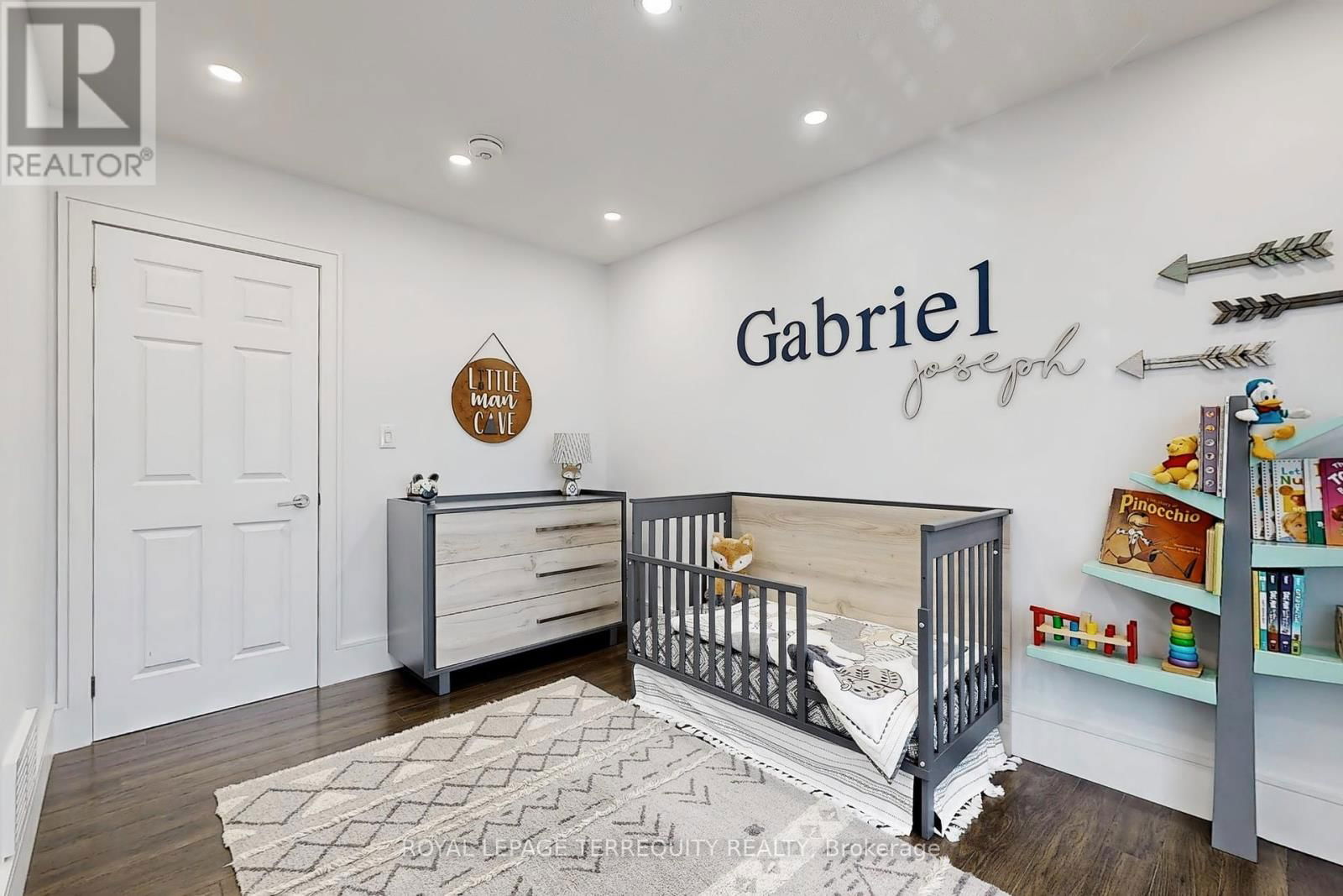 2 - 15 FORBES AVENUE Image 30