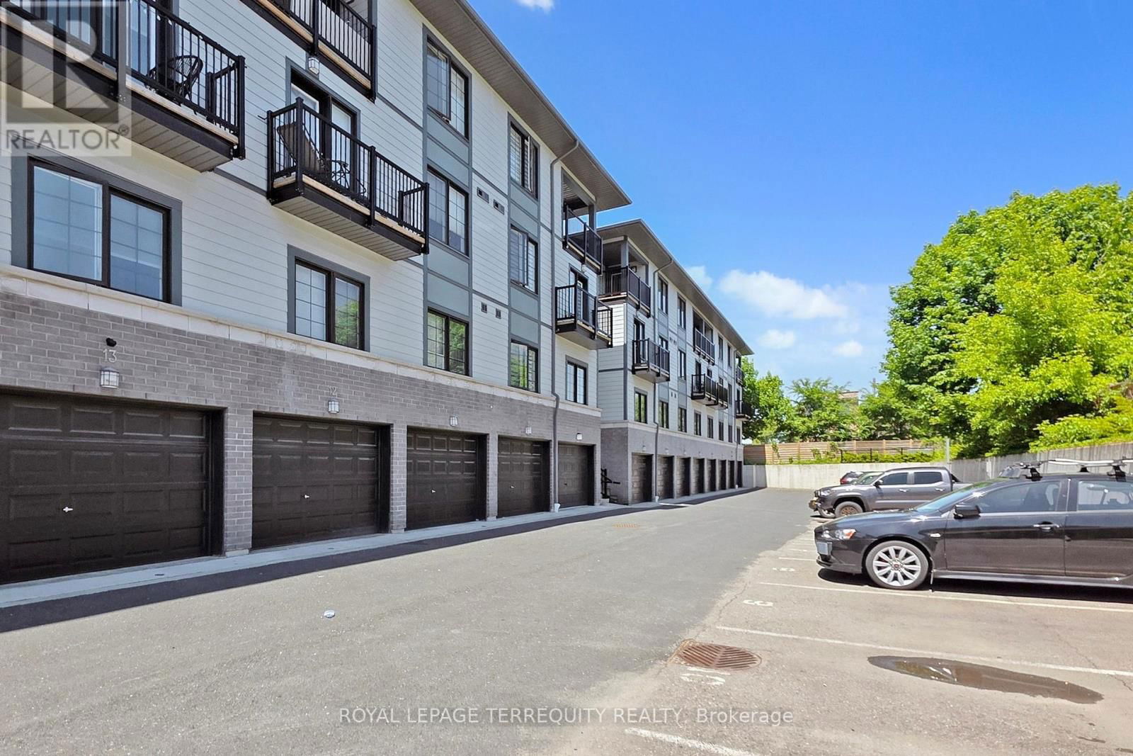 2 - 15 FORBES AVENUE Image 44