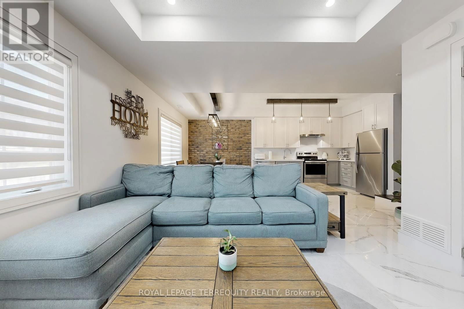2 - 15 FORBES AVENUE Image 7