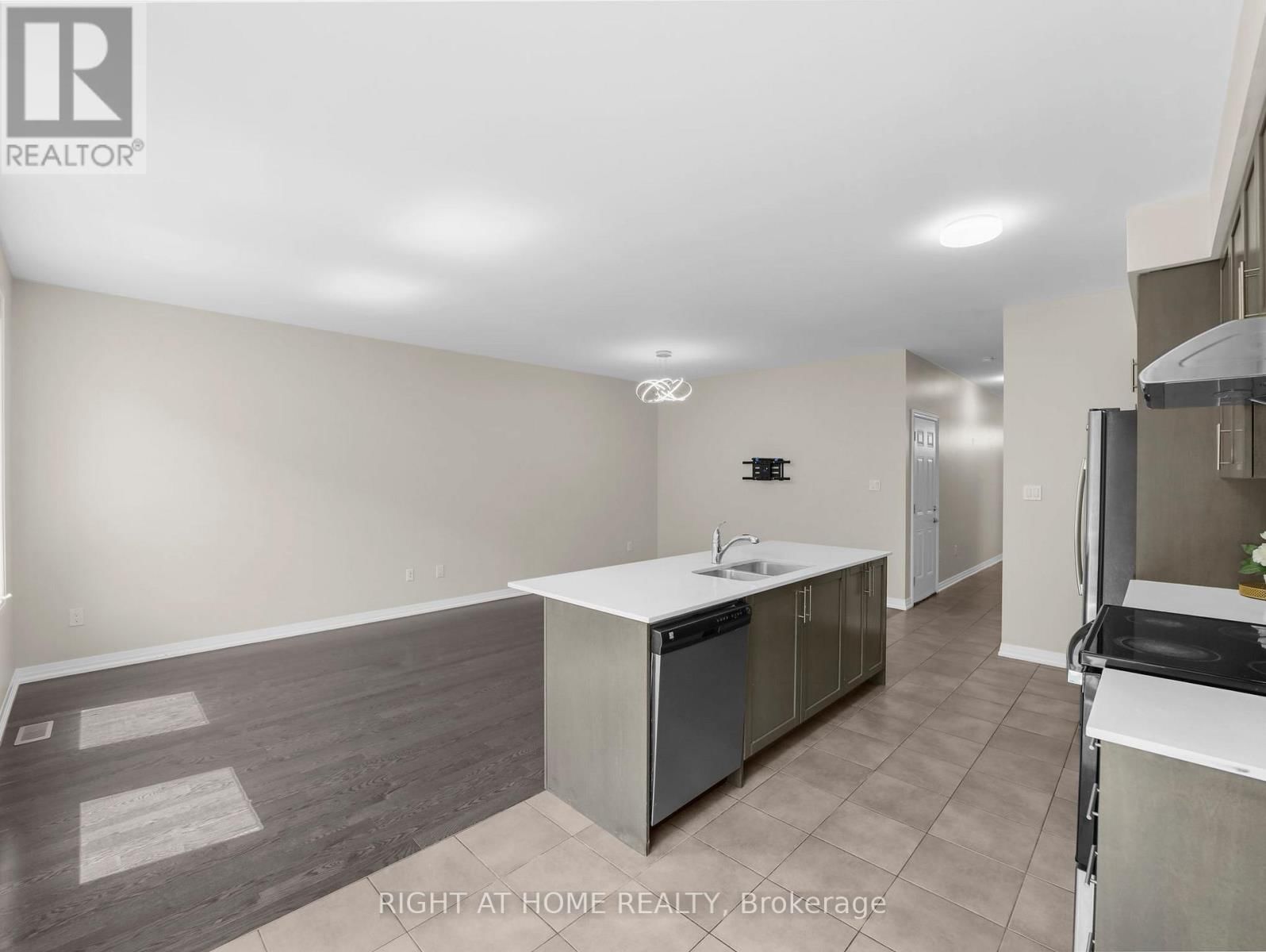 64 MCLAUGHLIN AVENUE Image 14
