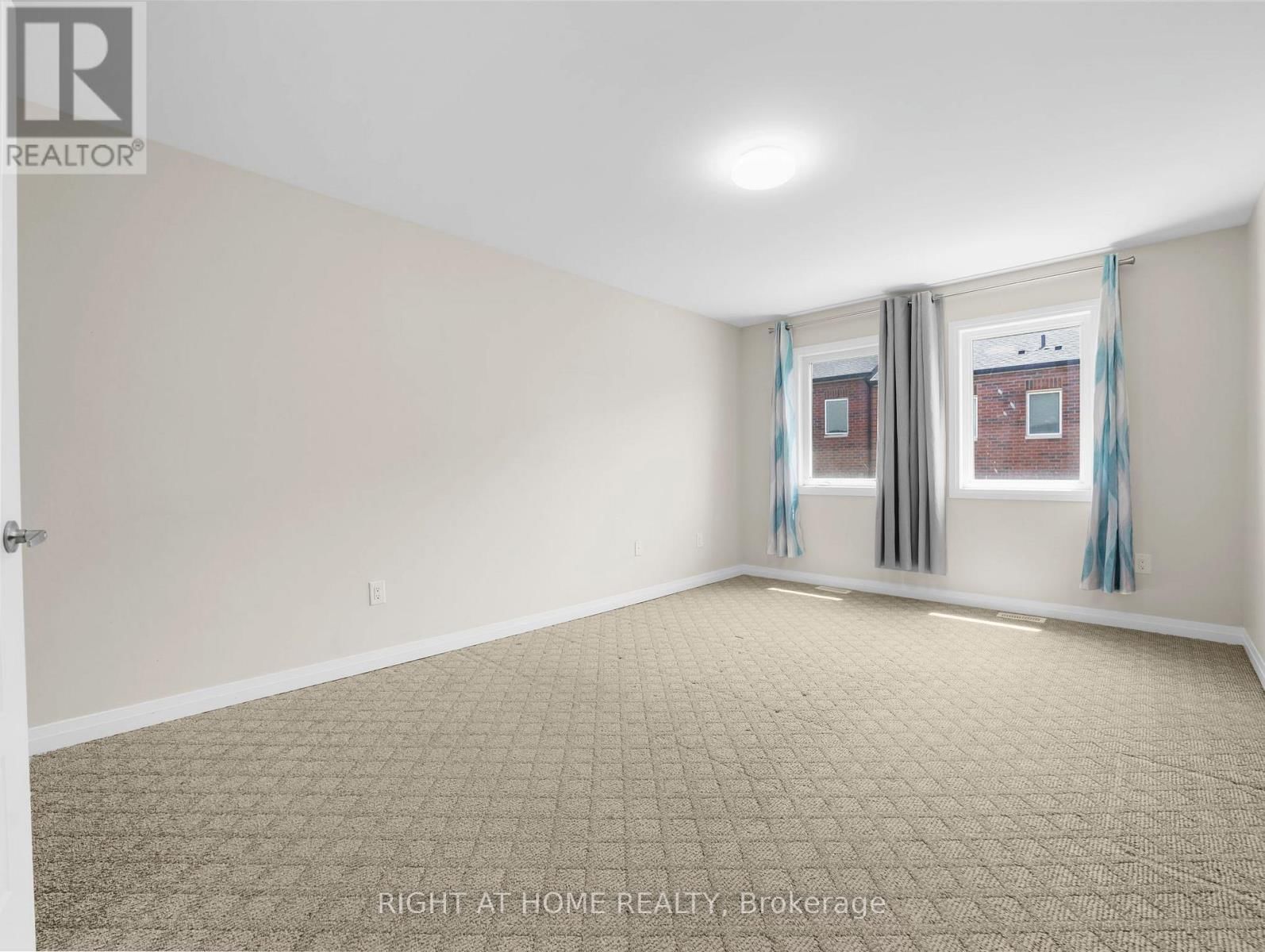 64 MCLAUGHLIN AVENUE Image 20