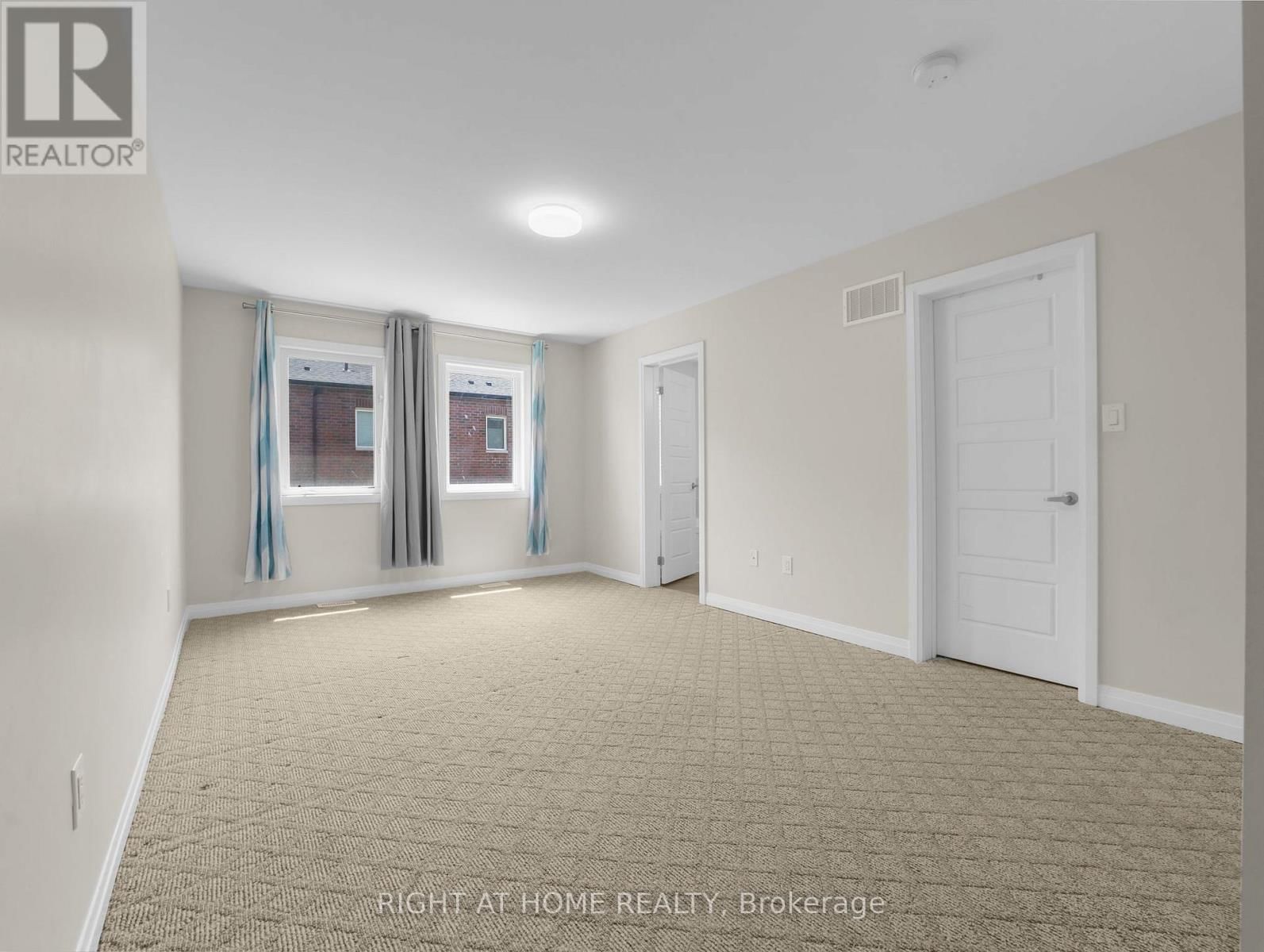 64 MCLAUGHLIN AVENUE Image 22