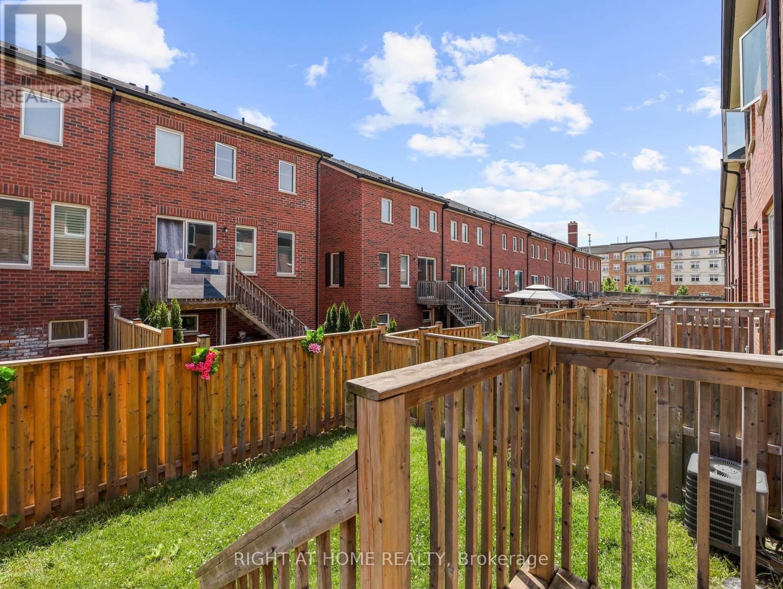 64 MCLAUGHLIN AVENUE Image 35
