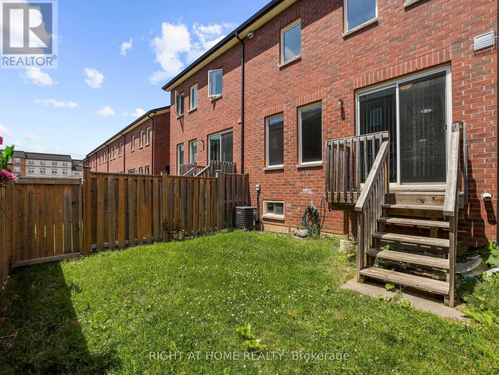 64 MCLAUGHLIN AVENUE Image 37