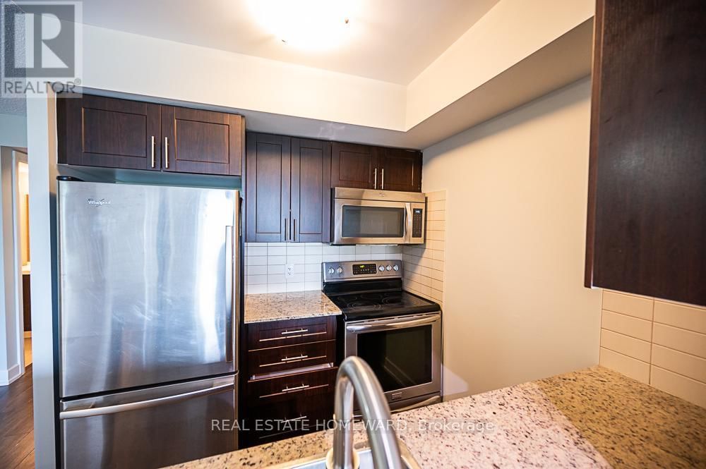 404 - 6 EVA ROAD Image 15