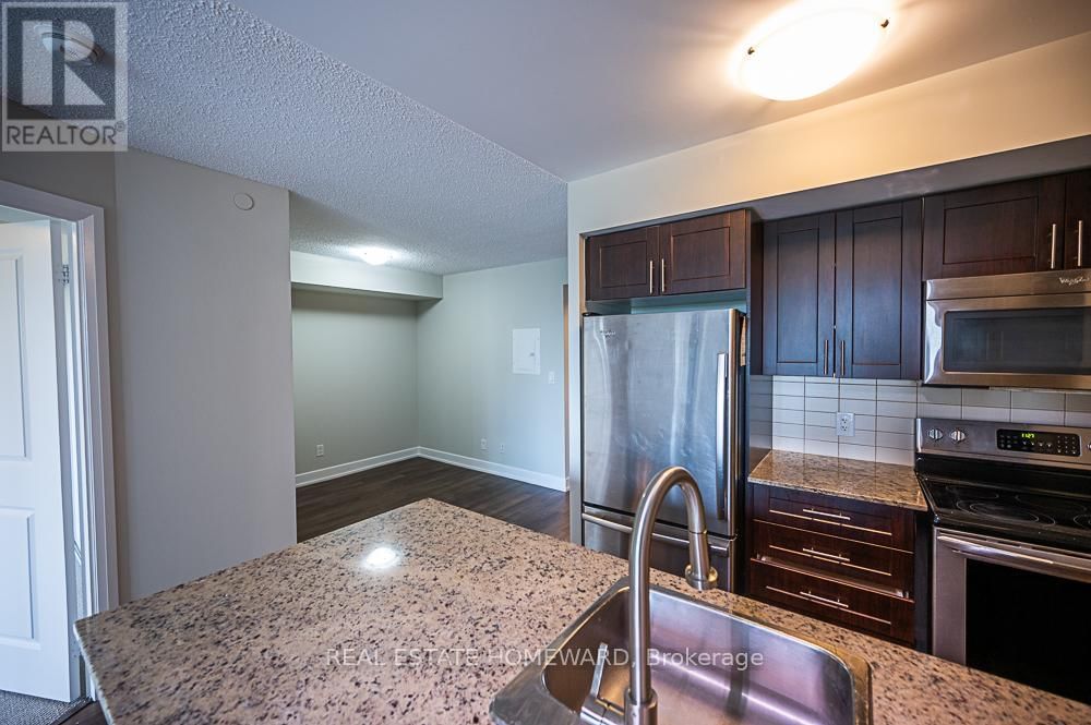 404 - 6 EVA ROAD Image 17